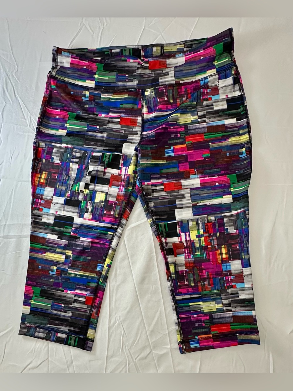Danskin Women’s Multicolor Active Capri Leggings - Vibrant Pixel Print